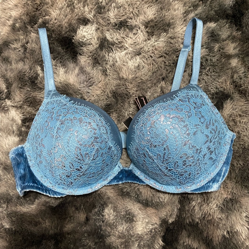 Victoria’s Secret Bombshell bra, adds 2 cups, Vs push up bra